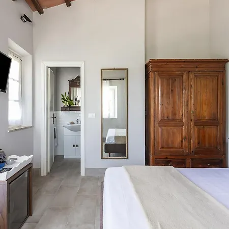 Hotel Il Daino Bianco Country House 20 Pax *