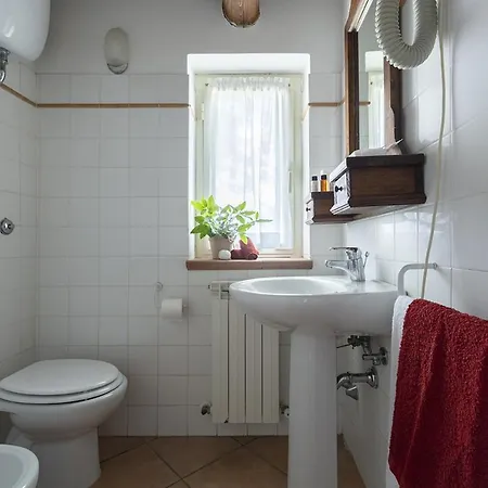 Il Daino Bianco Country House 20 Pax Hotel *