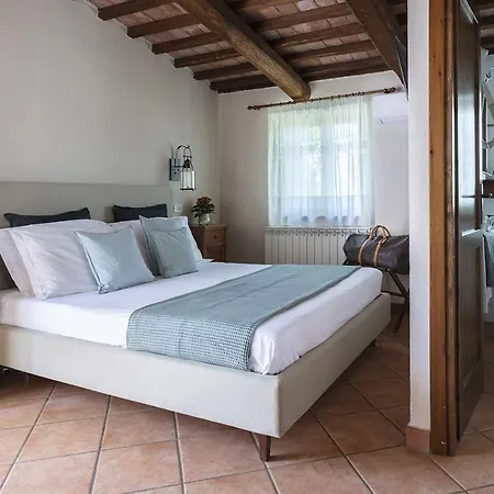 Il Daino Bianco Country House 20 Pax Hotel *