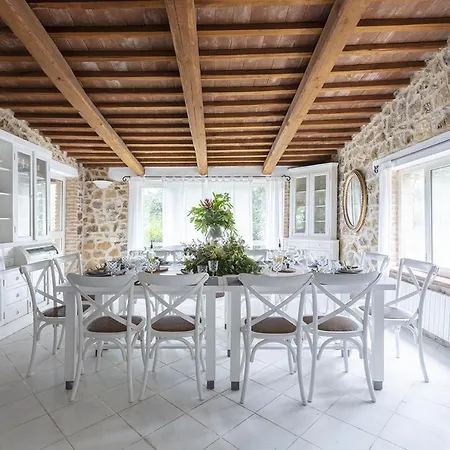 Villa Il Daino Bianco Country House 20 Pax *